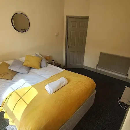 Free Netflix, Large House, Great Price Apartment Cardiff Exterior photo