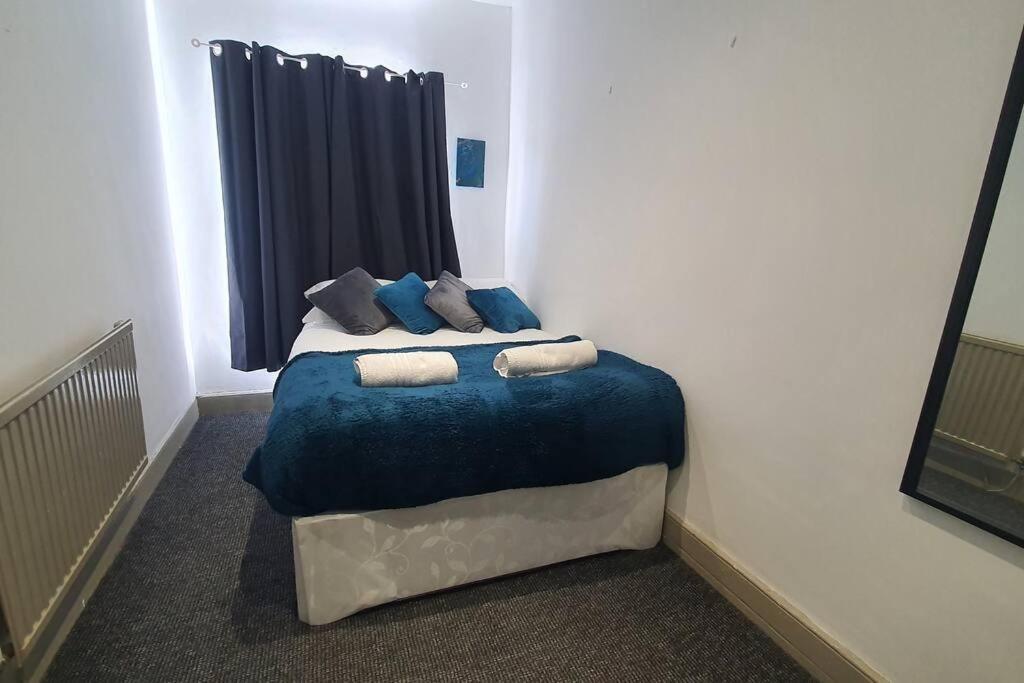 Apartment Free Netflix, Large House, Great Price
